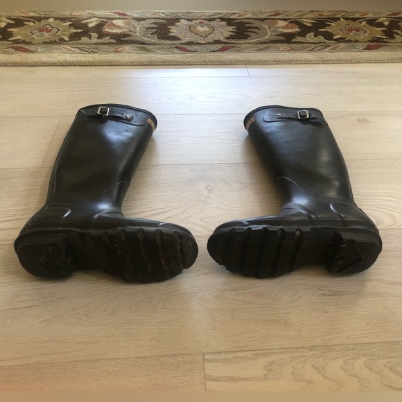 Hunter Original Tall Matte Black Waterproof Rain Boots - Picture 12 of 16